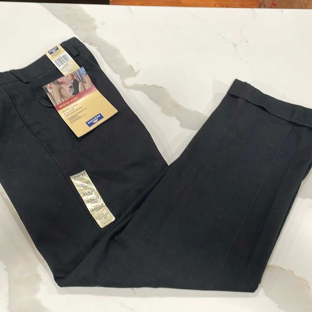 Vintage Dockers Black Pleated cuffed Relaxed Fit Pants 32x32
